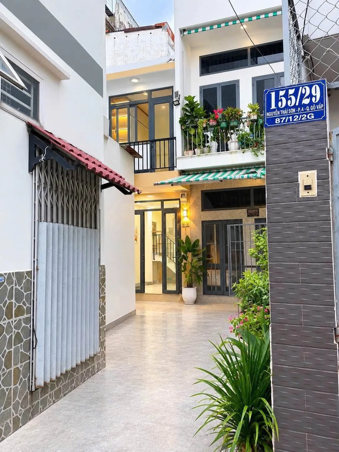 Bán nhà 2 tầng 20m² full nội thất, 2PN 2WC đường Nguyễn Thái Sơn, Gò Vấp - Ảnh 1