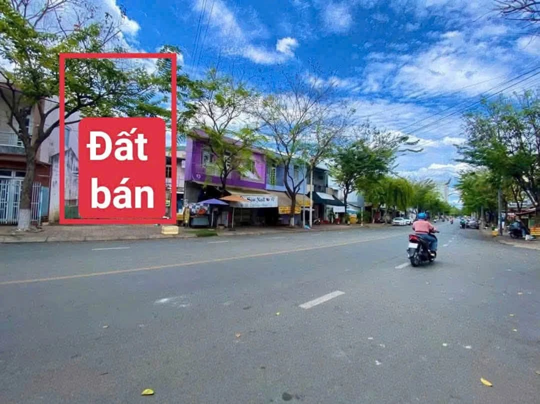 Bán nhà phố mặt tiền hẽm xe hơi 114m2 Quận 4 lynamdedalat - Ảnh 1