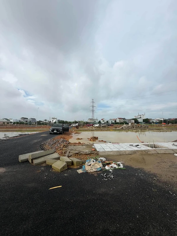 Bán đất Lý Tự Trọng Tân An 74,5m² giá 5,85 tỷ kdchungvuong