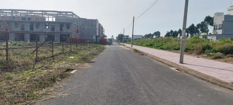 Nền 100 m2 tại khu công nghiệp Bình Minh (ngay cầu Cần Thơ) giá 1,1 tỷ