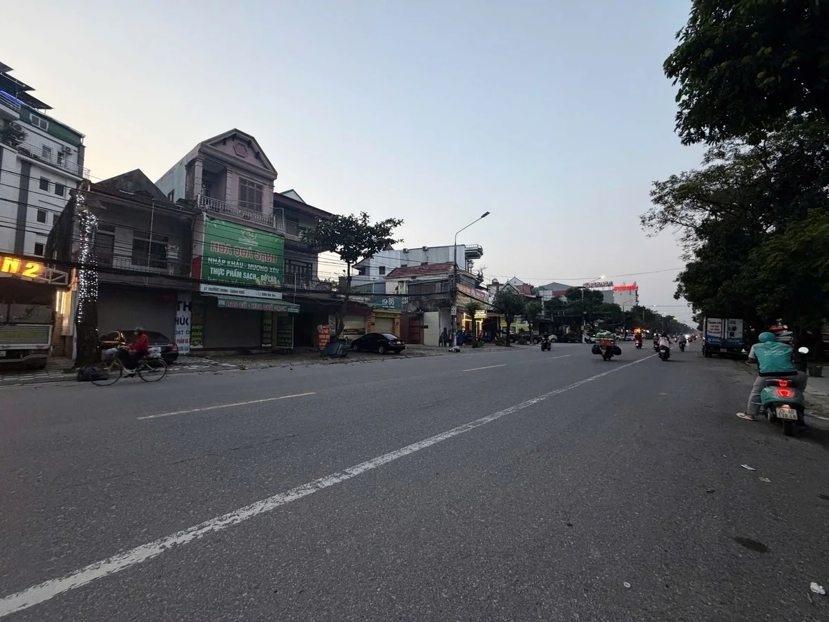 Bán đất kinh doanh mặt đường Trường Chinh 62m2 - Ảnh 1