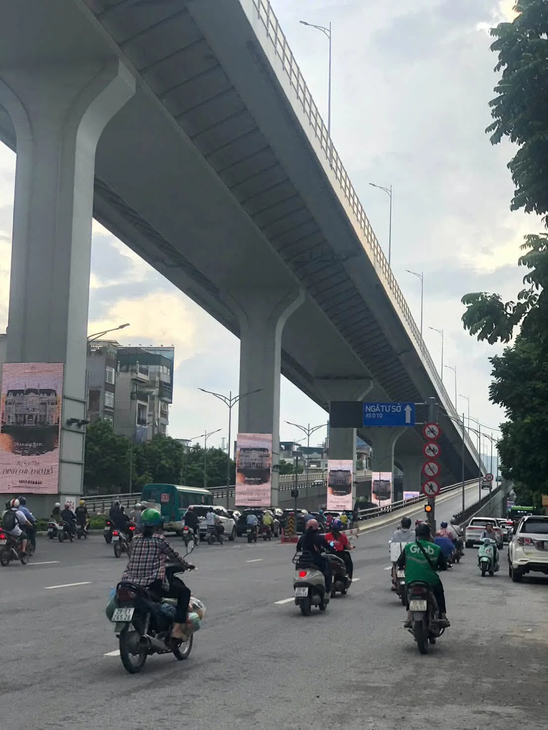 Bán nhà mặt phố 45m Cù Chính Lan Quận 1, 2 tỷ - Ảnh 1