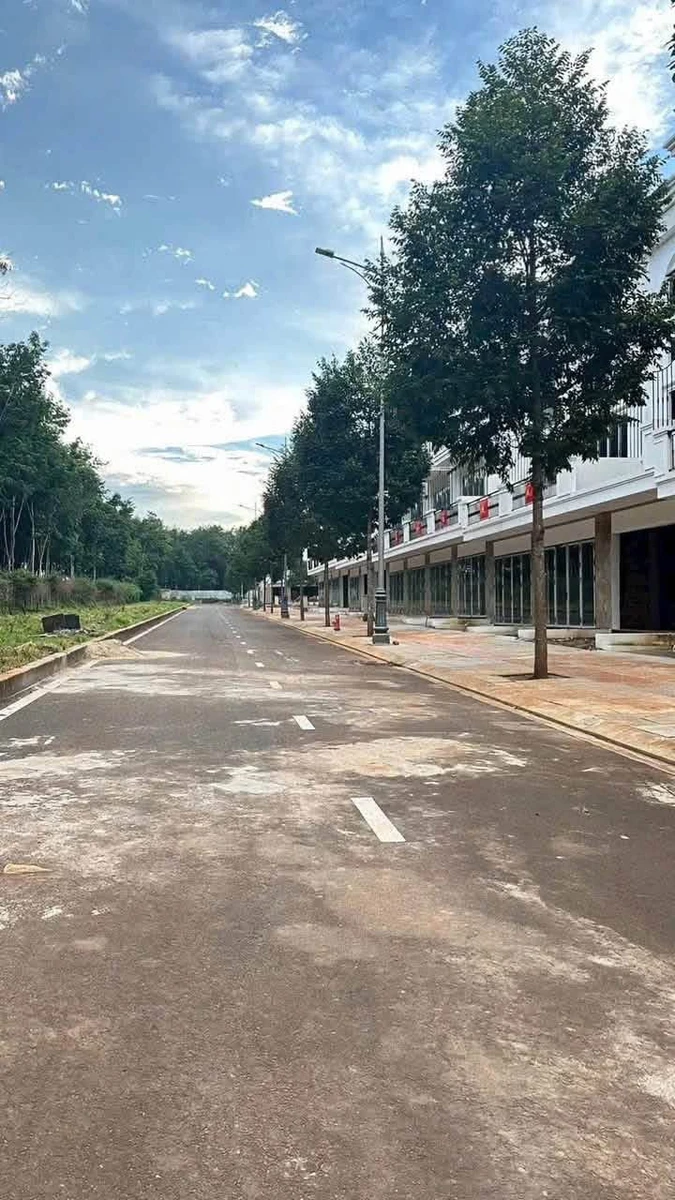 Bán shophouse 100m² Ân Phú, Quận 7 5,79 tỷ - Ảnh 1