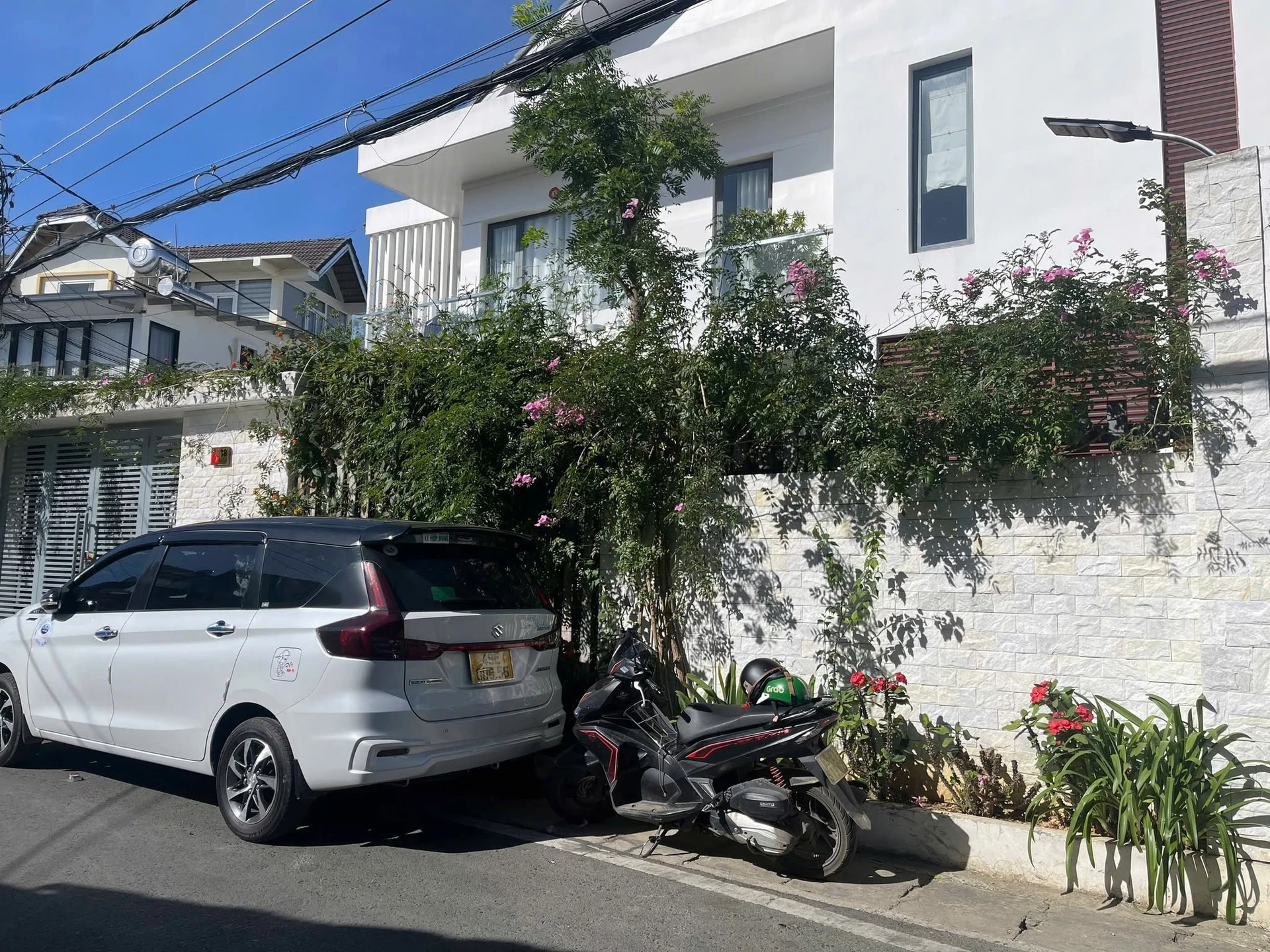 Bán villa sân vườn lô góc mặt tiền Cổ Loa, Phường 2, Đà Lạt, 170m², 15 tỷ - Ảnh 1