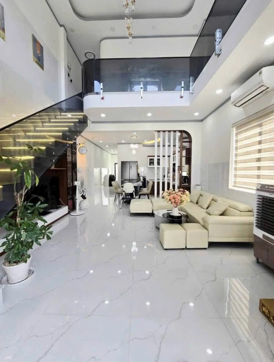Bán nhà lầu lửng 3 phòng ngủ 105m² Tây Ninh 1,65 tỷ - Ảnh 1