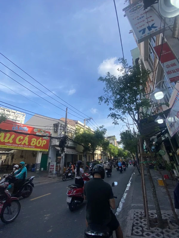 Bán nhà hẻm xe tải Bùi Đình Túy, 2 tầng, 31m², 2PN, giá hơn 6 tỷ, Bình Thạnh 2c100821559