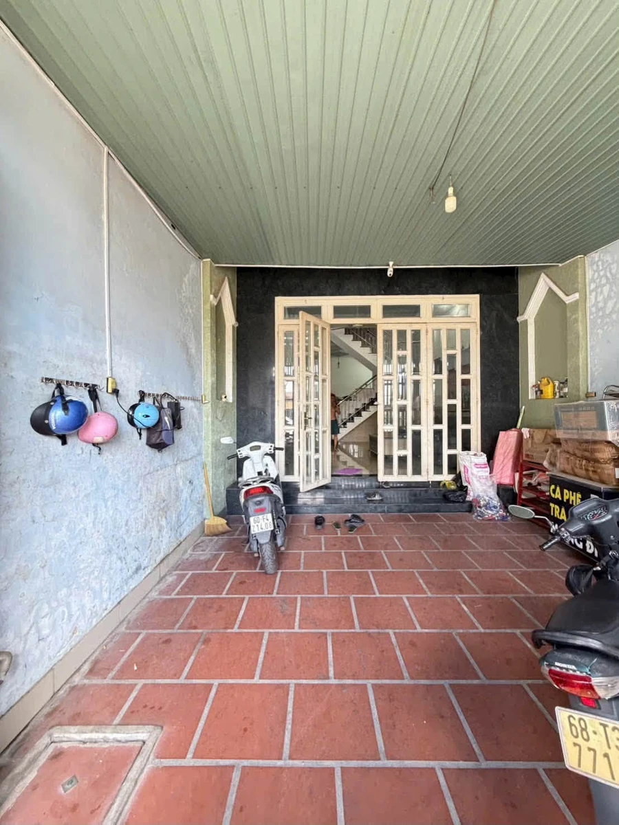 Bán nhà 1 trệt 1 lầu hơn 4 tỷ Tam Hiệp 112,5m² - Ảnh 1