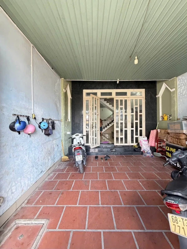 Bán nhà 1 trệt 1 lầu hơn 4 tỷ Tam Hiệp 112,5m²