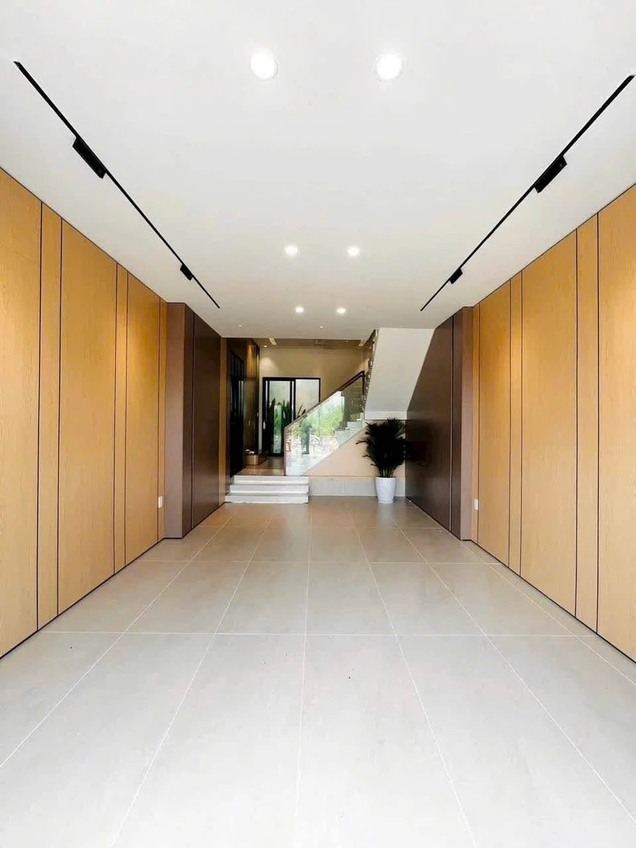 Bán nhà 1 trệt 2 lầu sân thượng 4x13m, 3PN gần ĐH Nguyễn Tất Thành, An Phú Đông - Ảnh thu nhỏ 3