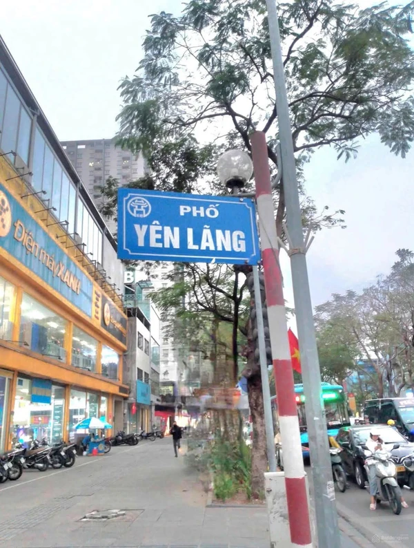 Bán tòa nhà 10 tầng mặt phố Yên Lãng, Hà Nội 60 tỷ