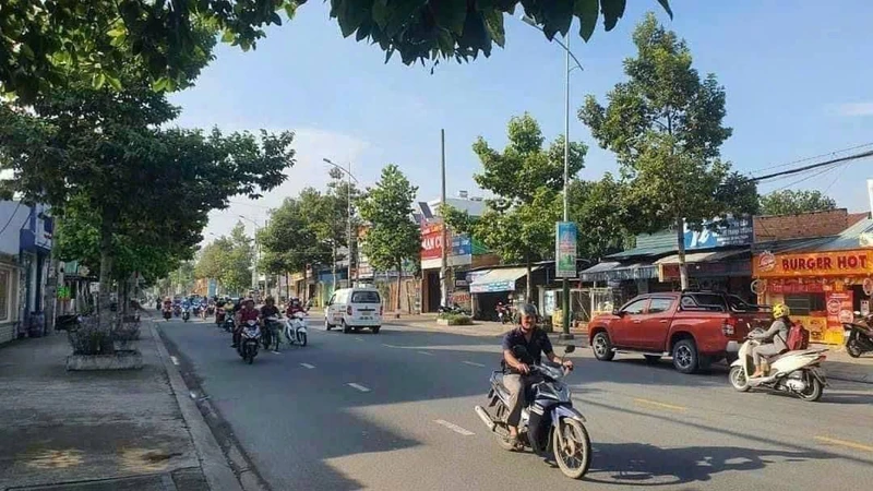 Bán nhà cấp 4 mặt tiền Lê Hồng Phong Dĩ An 160m2 giá 9 tỷ