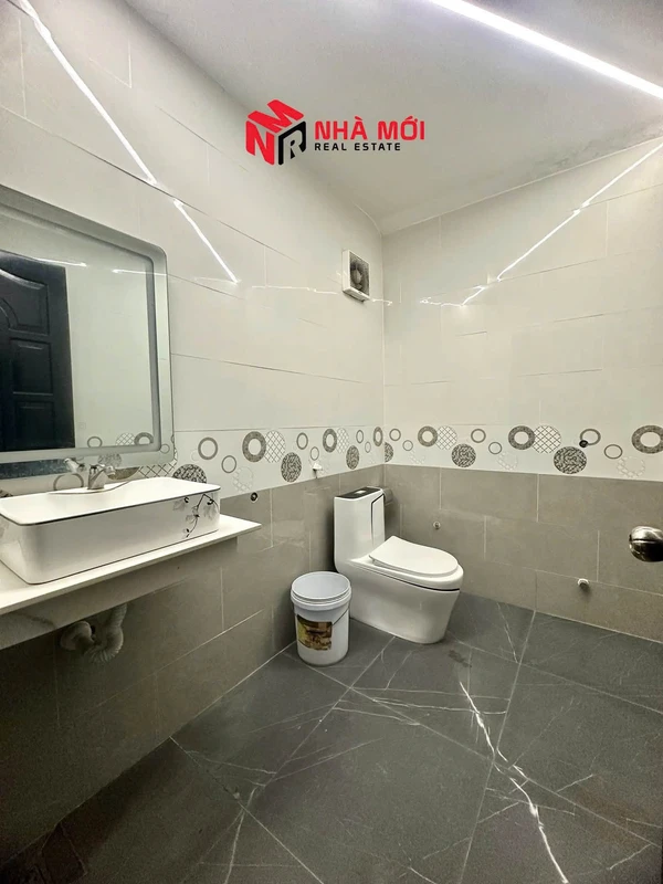 Cho thuê tòa nhà 1 trệt 3 lầu 750m², Bạc Liêu, Cà Mau