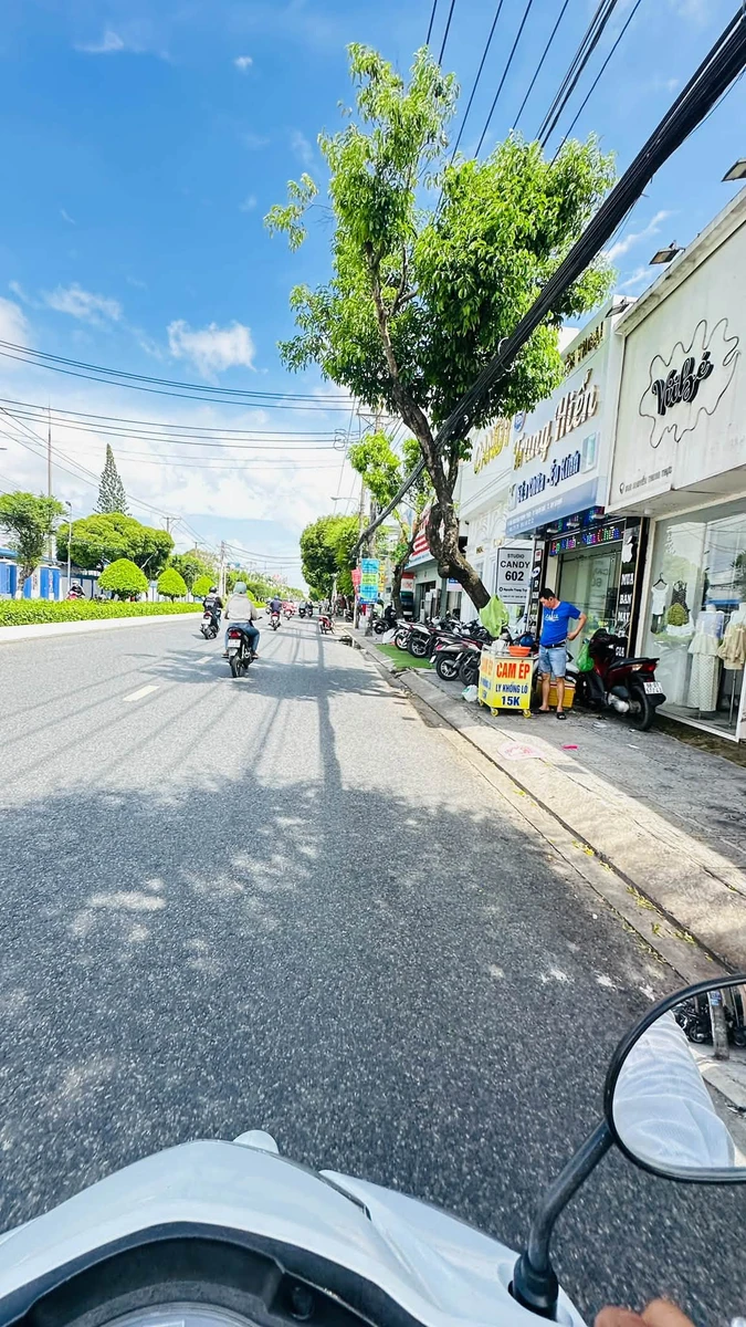 Bán nhà mặt tiền 210m² Nguyễn Trung Trực, Rạch Giá, giá 8 tỷ - Ảnh thu nhỏ 4