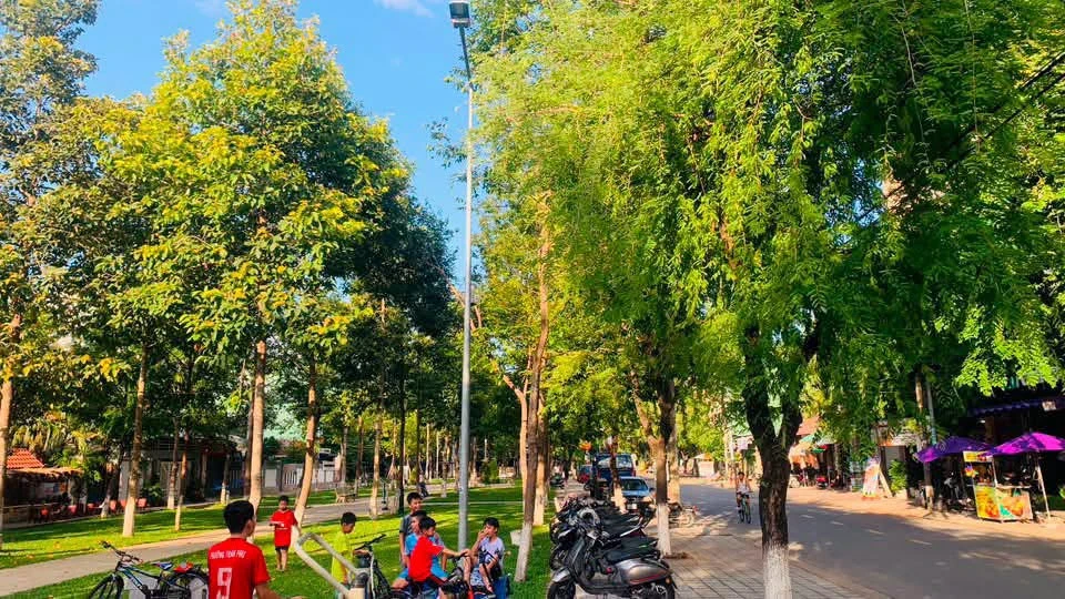 Bán đất mặt tiền Nguyễn Tự Tân Quảng Ngãi 100m2 4 tỷ - Ảnh thu nhỏ 4