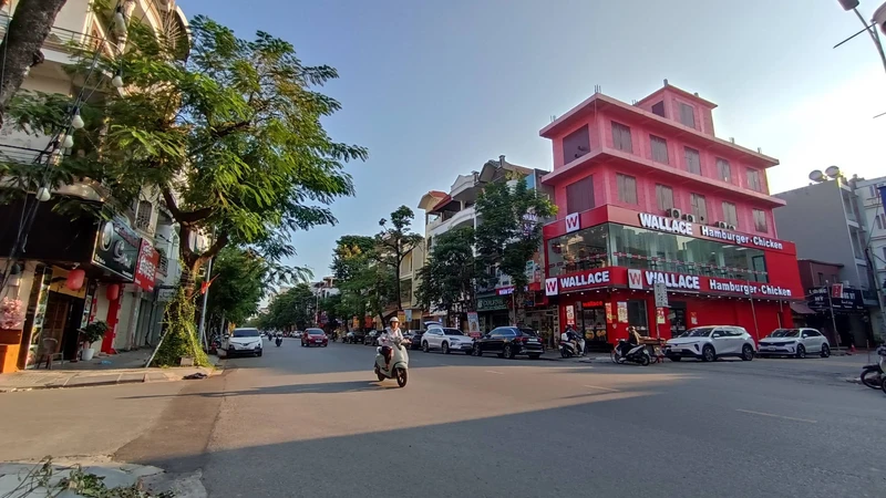 Bán nhà phố 3 tầng 83m2 phố Văn Cao, Gia Viên, Hải Phòng, giá 6 tỷ