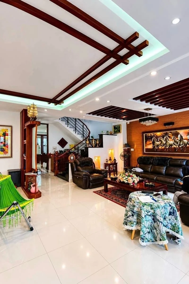 Biệt thự SHR 200m2 gần Công viên Thanh Niên, Q2, giá 60 tỷ - Ảnh 1