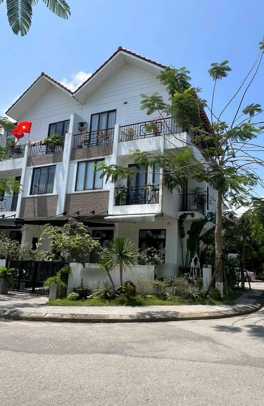 Bán biệt thự 3 tầng Royal Park Huế 110m2, 5,7 tỷ