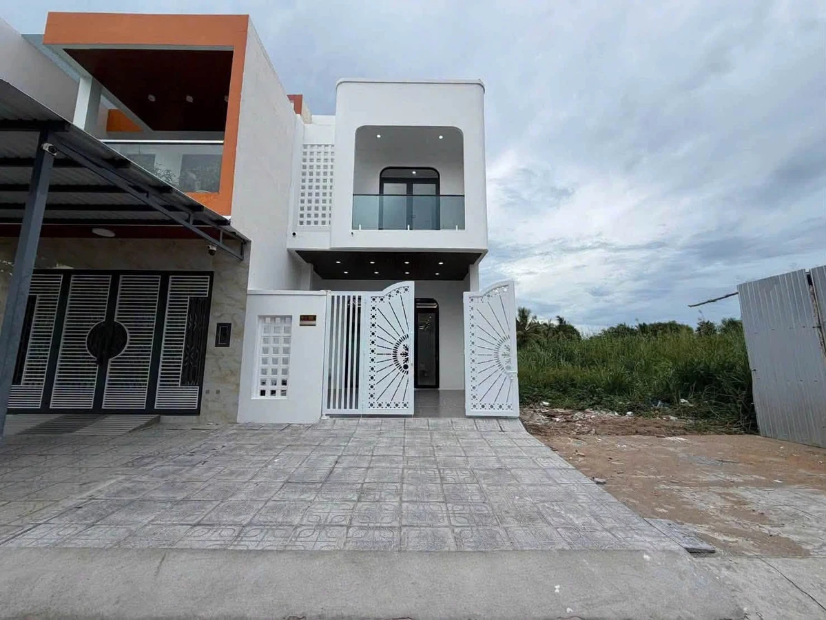 Bán nhà 1 trệt 1 lầu 4PN 3WC 100m² An Bình Rạch Giá - Ảnh 1