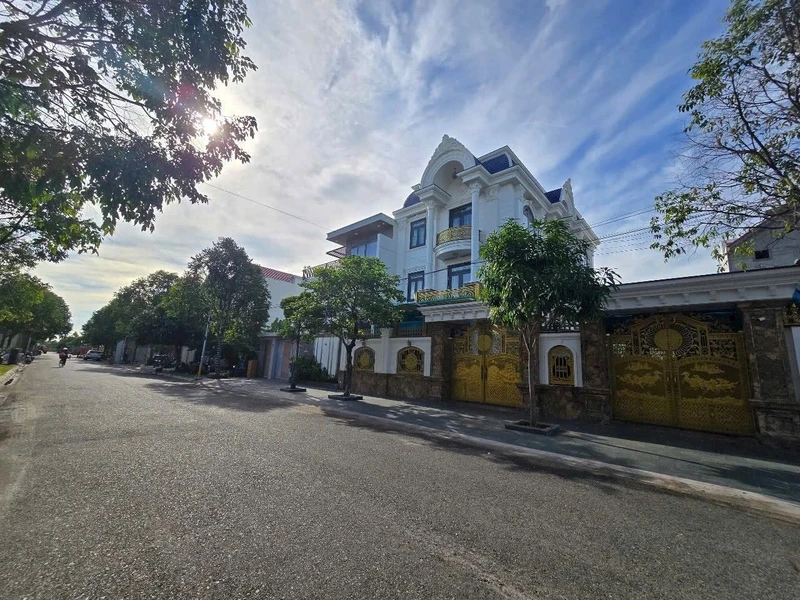 Bán biệt thự góc 2 mặt tiền 231.8m² Phước Sơn, Vũng Tàu, 20 tỷ
