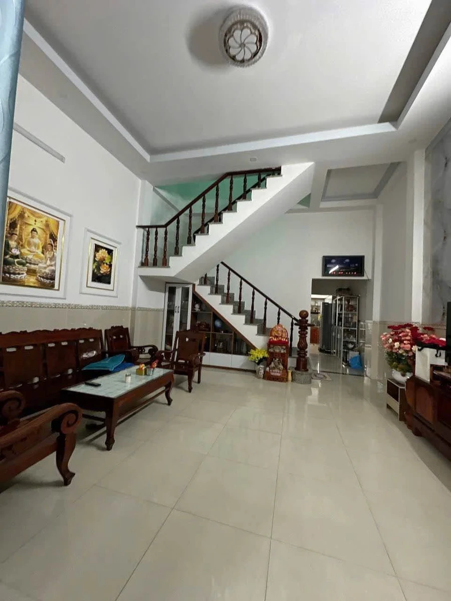 Bán nhà lầu 3PN 90m² gần chợ Thanh Hóa, Trảng Dài - Ảnh thu nhỏ 3