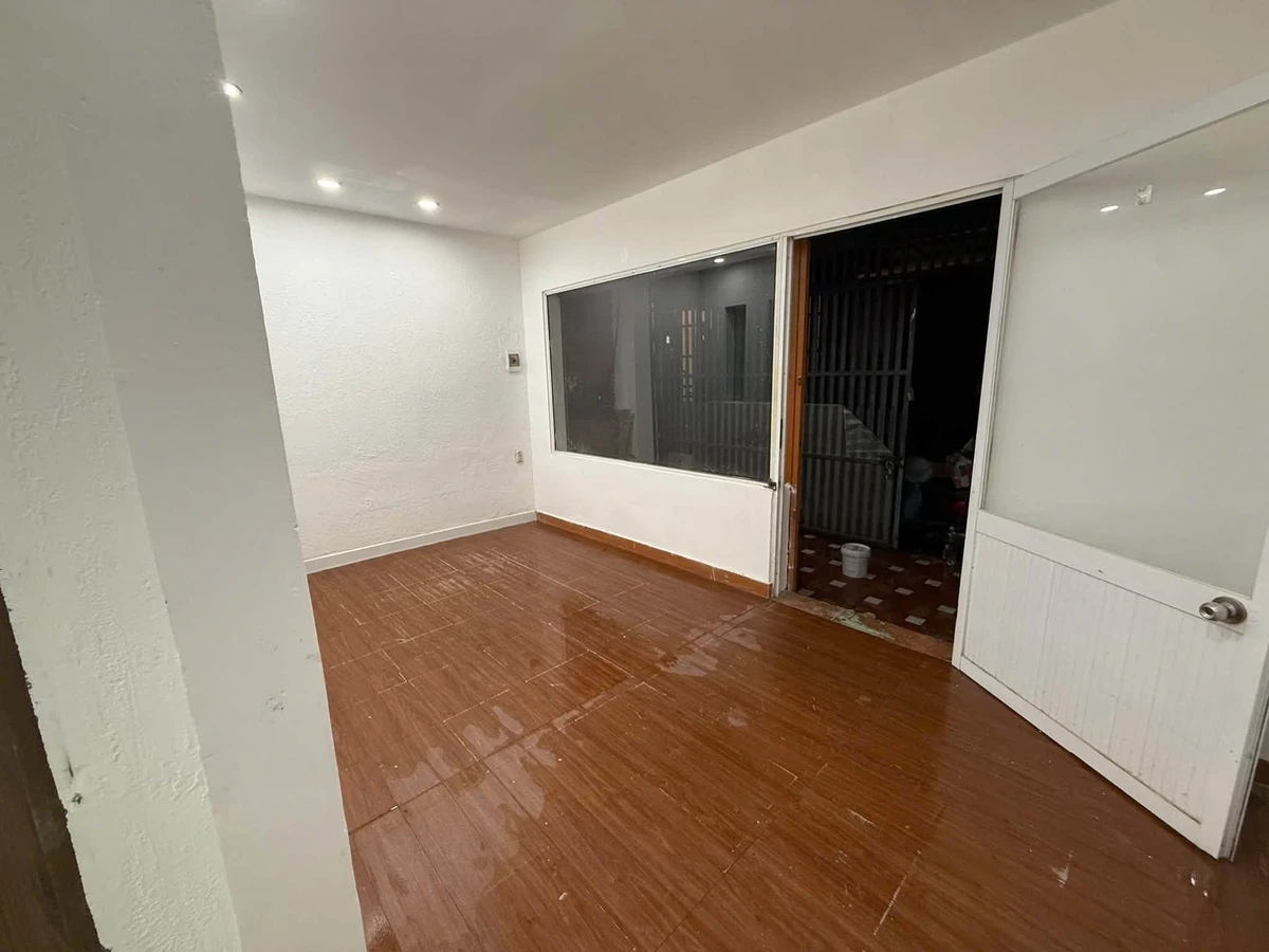Bán nhà cấp 4 hẻm ô tô 60m2 đường 385, Tăng Nhơn Phú, giá 6 tỷ - Ảnh 1
