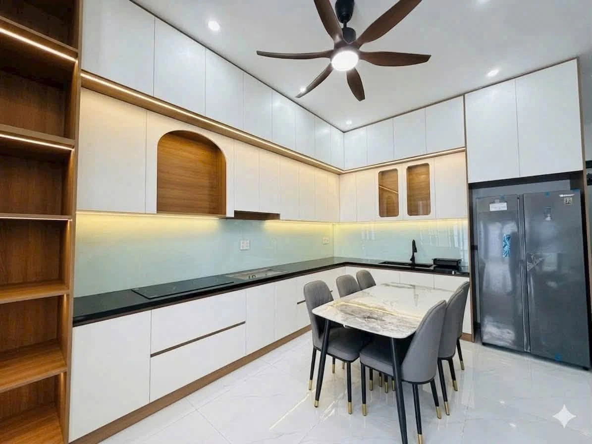 Bán nhà mặt tiền 187C Nguyễn Trường Tộ 3PN 2WC 105m2 - Ảnh thu nhỏ 3