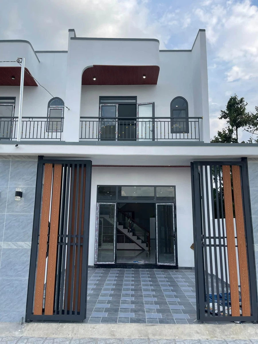 Bán nhà 1 trệt 1 lầu 100m² Biên Hòa, trả trước 500 triệu - Ảnh thu nhỏ 2