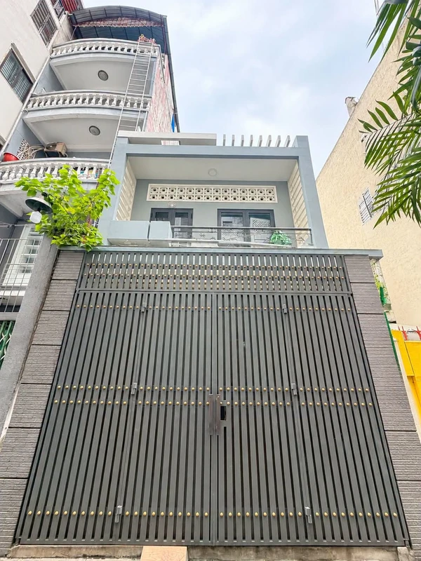 Bán đất mặt tiền đường Trần Thị Xanh, Dĩ An, 94m2, giá 3,75 tỷ 283m