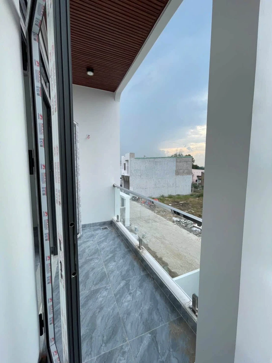 Bán nhà lầu 72m² Cầu Bạch Đằng 2 giá 1 tỷ 690 - Ảnh thu nhỏ 5