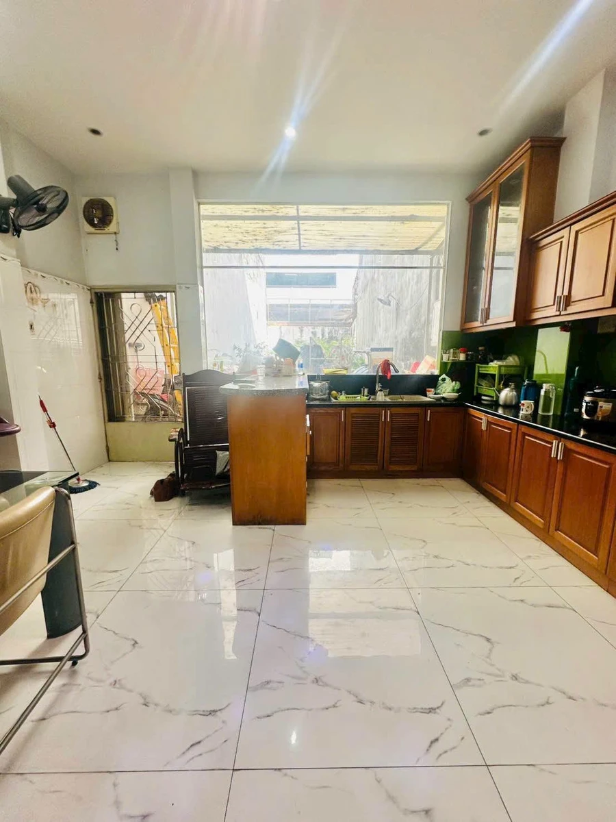 Bán nhà 4PN 250m2 gần Văn Hạnh Mall, Quận 10 - Ảnh thu nhỏ 3