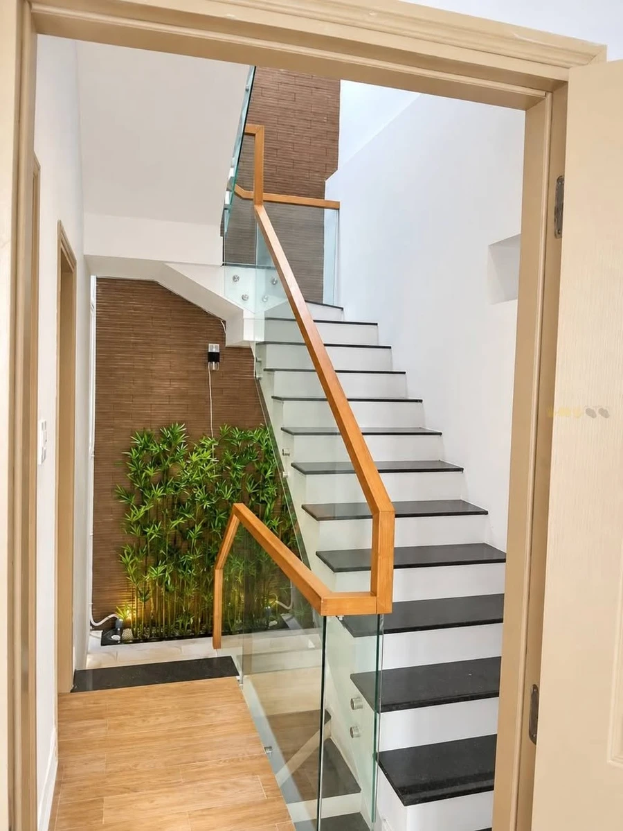Bán nhà 3 tầng kiên cố sát biển Võ Nguyên Giáp, 50m2, 8 tỷ - Ảnh thu nhỏ 2