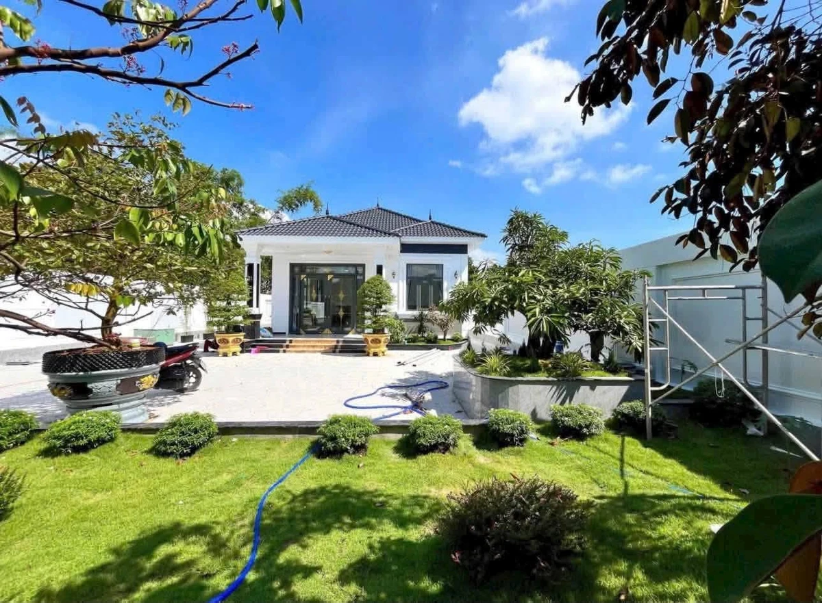 Bán nhà vườn 4PN 650m2 sổ hồng riêng Hóc Môn 6,5 tỷ - Ảnh 1