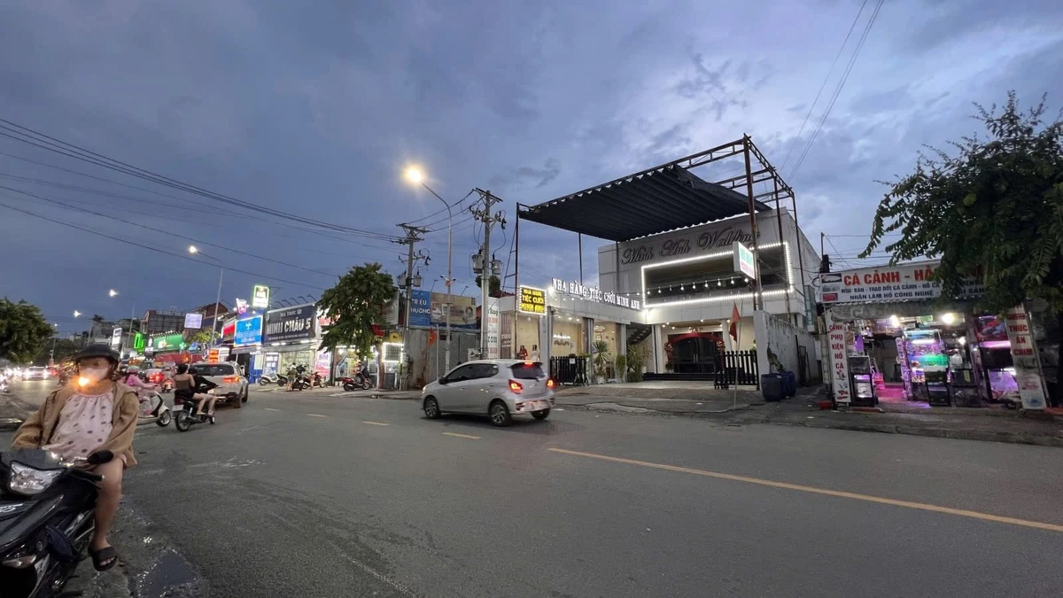 Bán dãy trọ 8 phòng, 126m² Thuận An, dòng tiền 12tr/tháng - Ảnh thu nhỏ 2