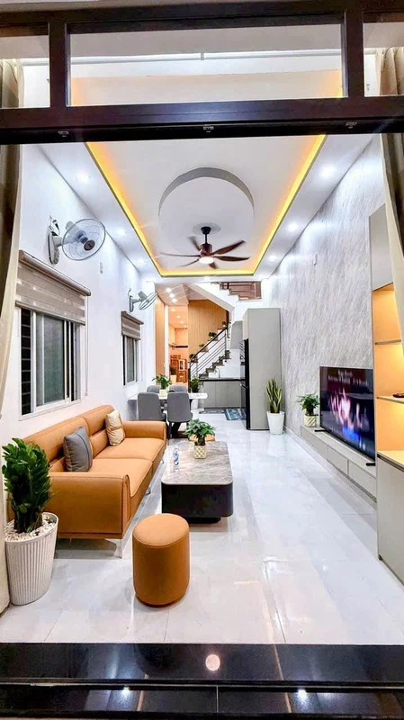 Nhà 3 tầng 2 mặt tiền 150m² Hoàng Diệu, Hải Châu, Đà Nẵng