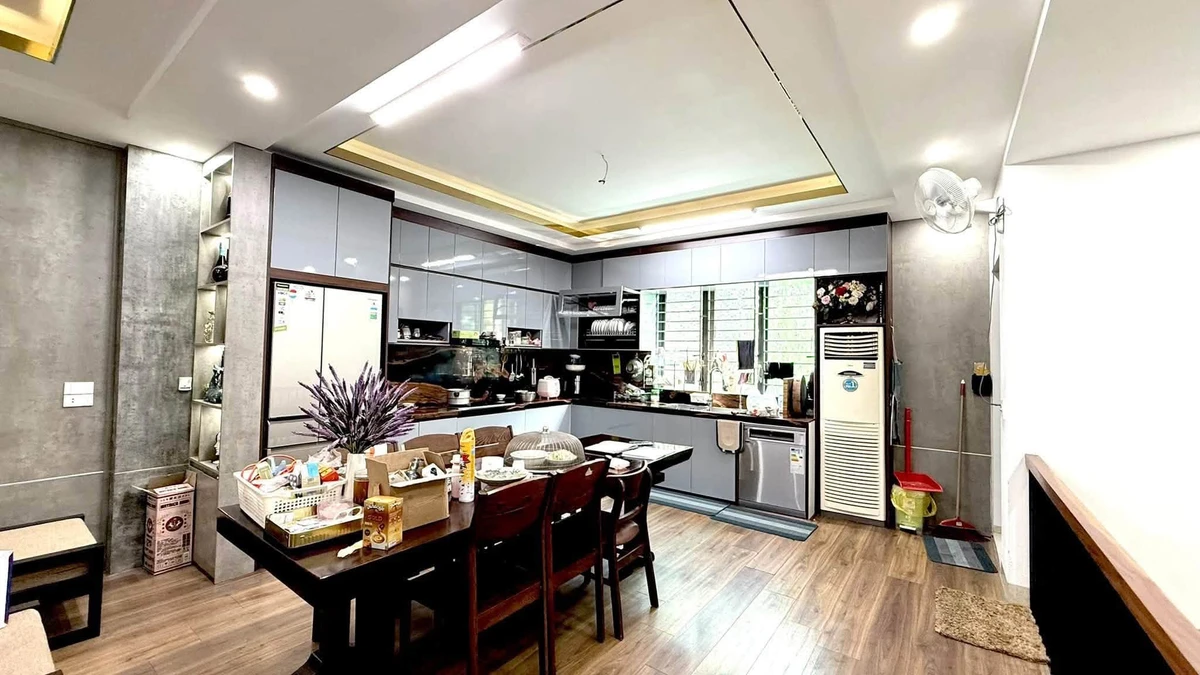 Bán nhà 3 tầng 117m² đại lộ Trần Hưng Đạo Quận 12 - Ảnh thu nhỏ 3