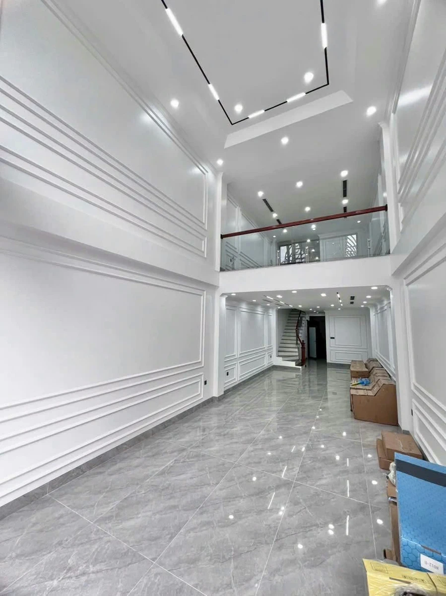 Bán nhà mặt phố Nguyễn Văn Cừ, Bồ Đề, Long Biên, 60m2, 7 tầng, thang máy, giá 33,5 tỷ - Ảnh thu nhỏ 2