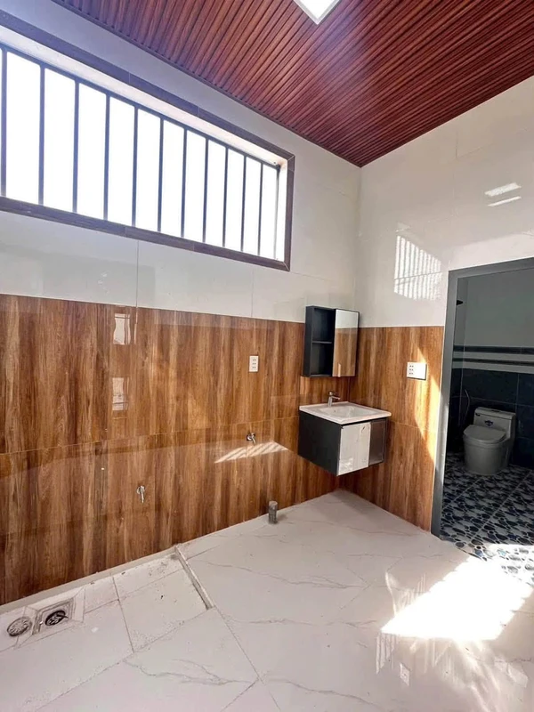 Bán nhà Long Điền 80m² 2 phòng 2.2 tỷ