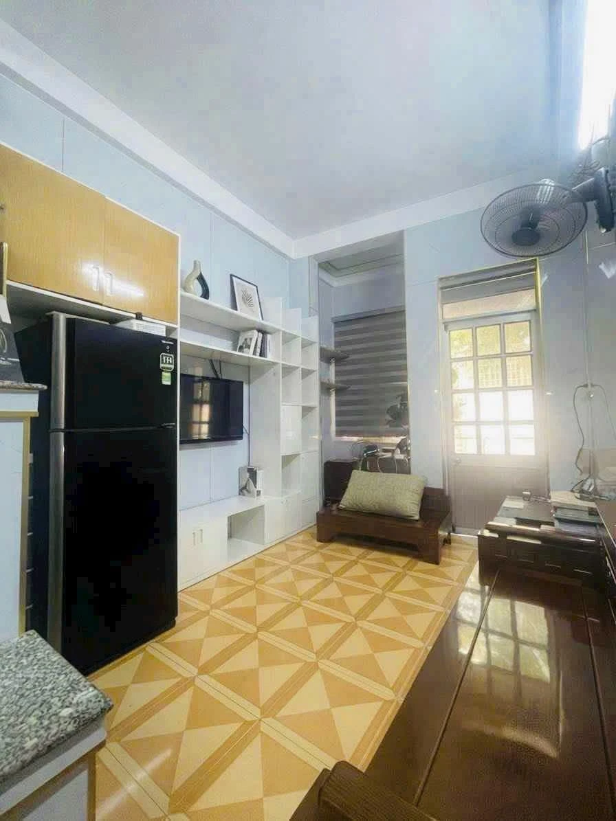 Bán nhà mặt tiền Trần Bình Trọng Nha Trang 4 tầng 6.95 tỷ - Ảnh thu nhỏ 3