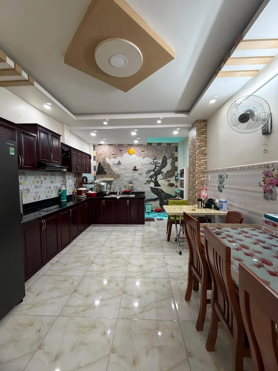 Bán nhà liền kề 1 trệt 3 lầu 4x16m, 5PN, 7,6 tỷ, Lê Văn Quới, Bình Tân - Ảnh thu nhỏ 2