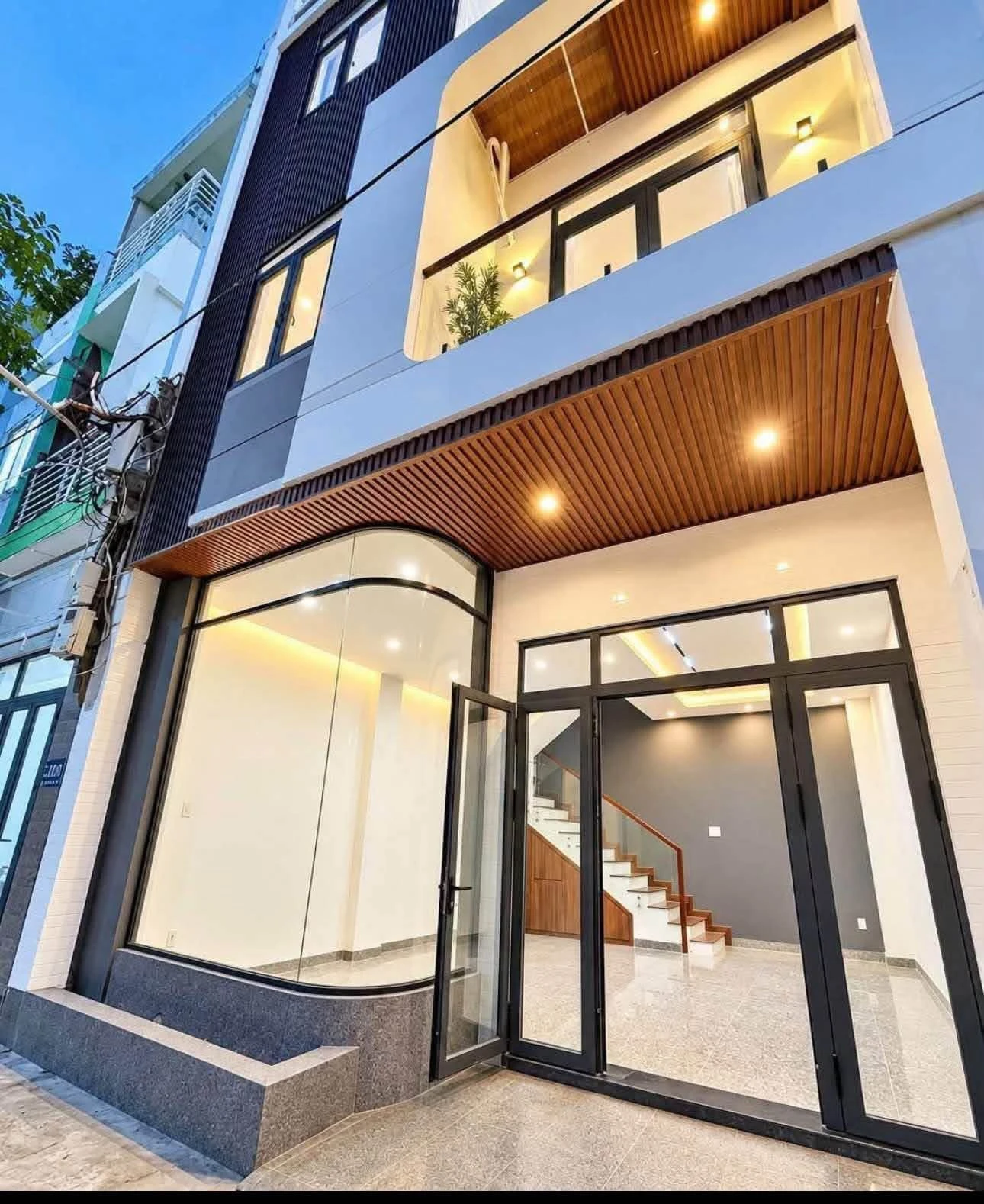 Bán nhà 3 tầng 42m² đường Nguyễn Thái Học Quy Nhơn 3.4 tỷ - Ảnh 1