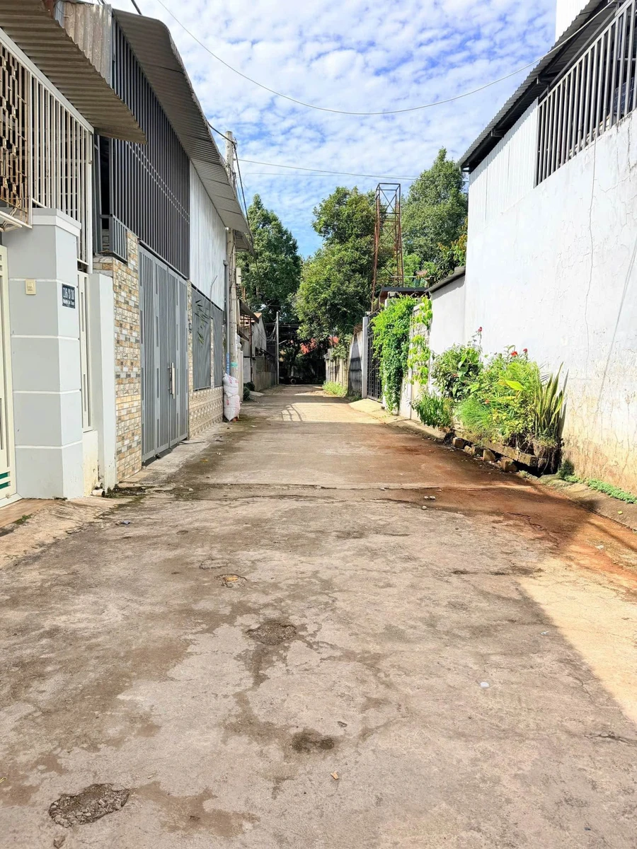 Bán đất 2 mặt tiền Nguyễn Chí Thanh, Buôn Ma Thuột, 232m2 - Ảnh 1