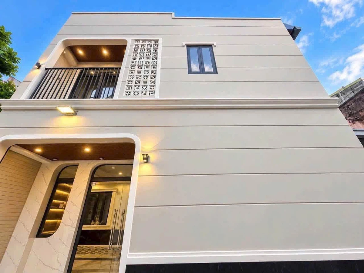 Bán nhà góc 3 mặt tiền 75m2, 2 phòng ngủ, Quận 12 - Ảnh thu nhỏ 2