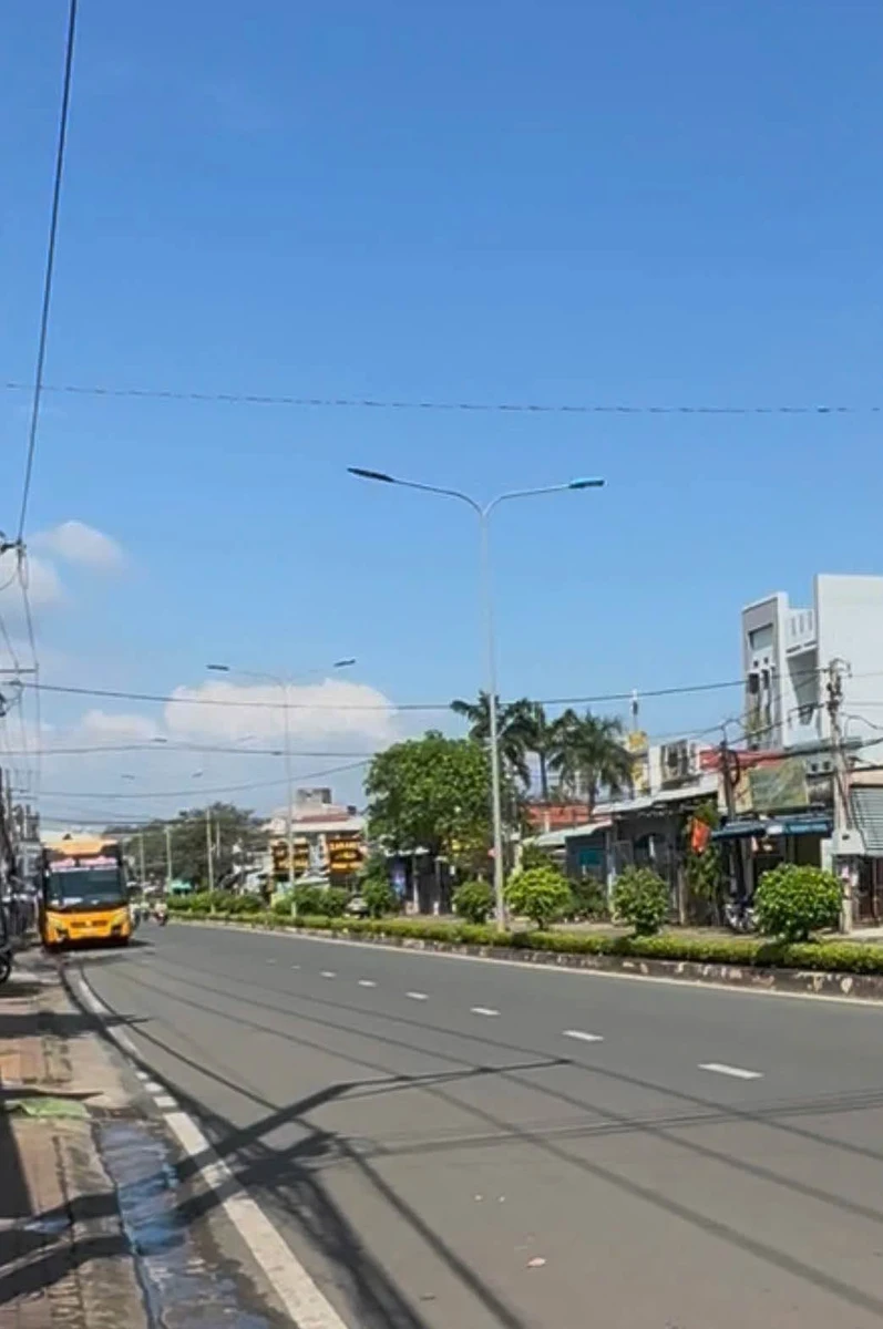 Bán nhà mặt tiền đường Lê Quý Đôn, 2.122m², 9,5 tỷ - Ảnh thu nhỏ 2