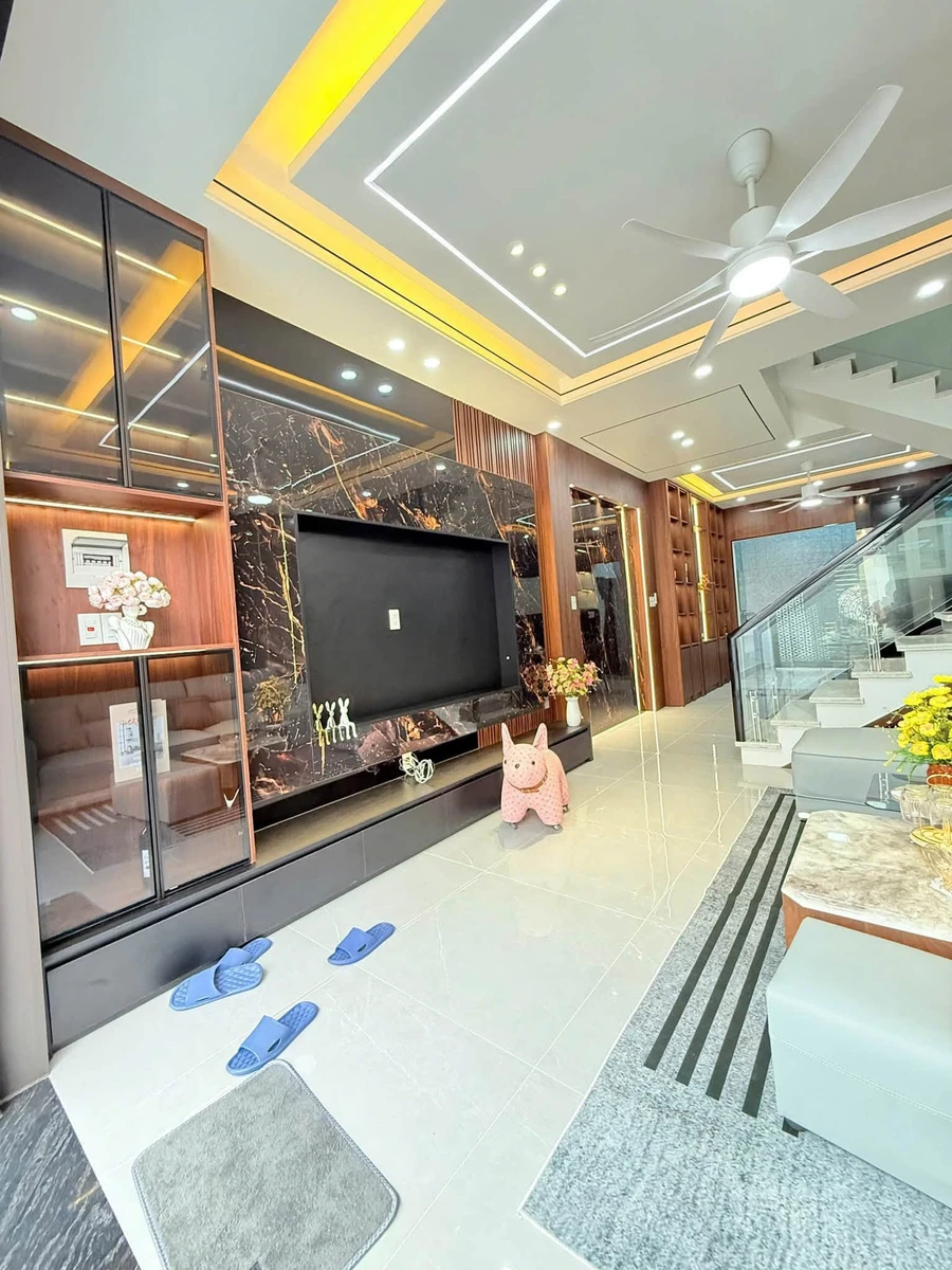 Bán nhà phố 71m² 3 tầng, sân cổng, giá 3 tỷ 350 triệu Nhà Bè - Ảnh thu nhỏ 2