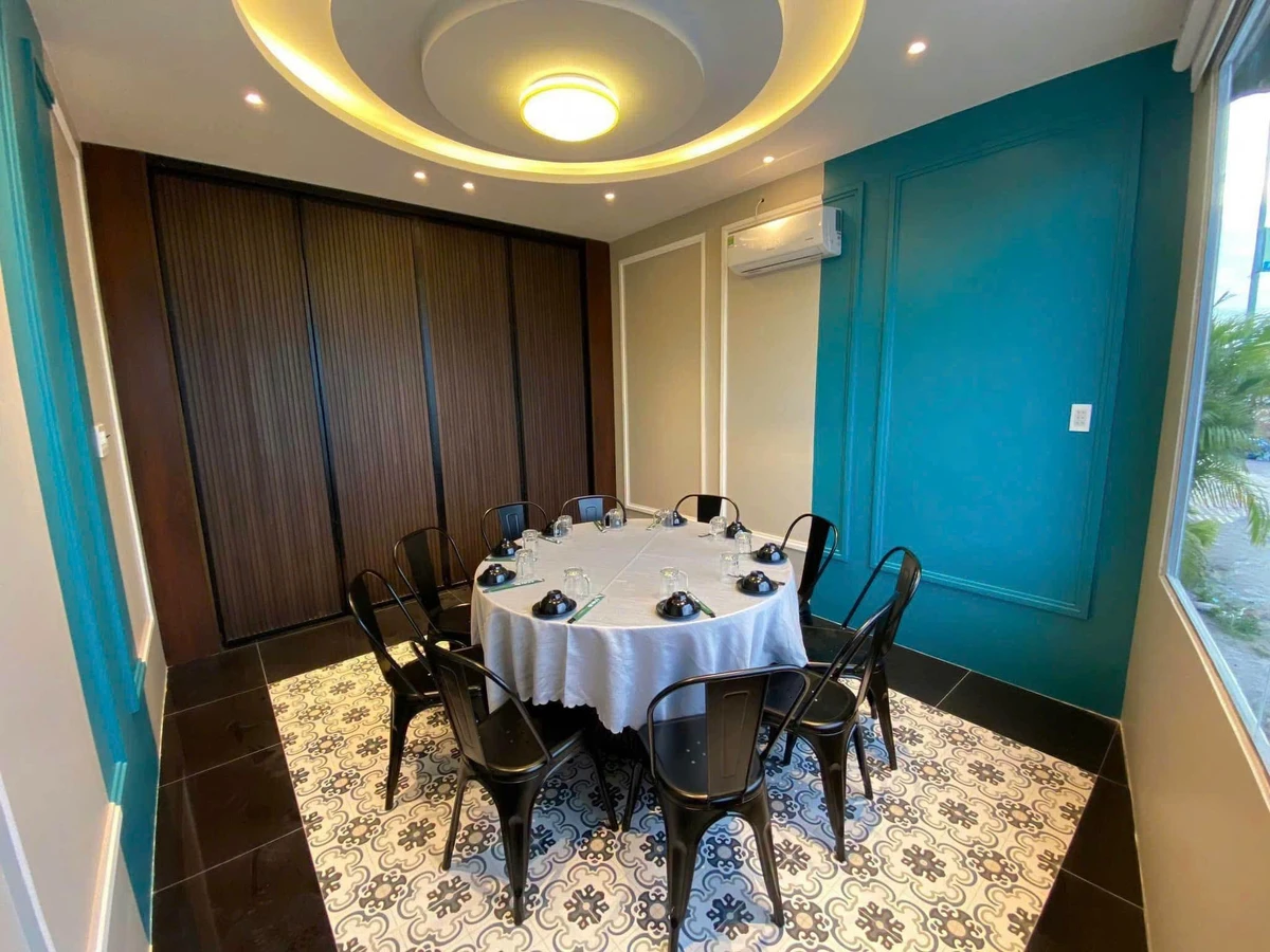 Sang nhượng nhà hàng mặt tiền Hùng Vương 500m² 680 triệu - Ảnh thu nhỏ 4