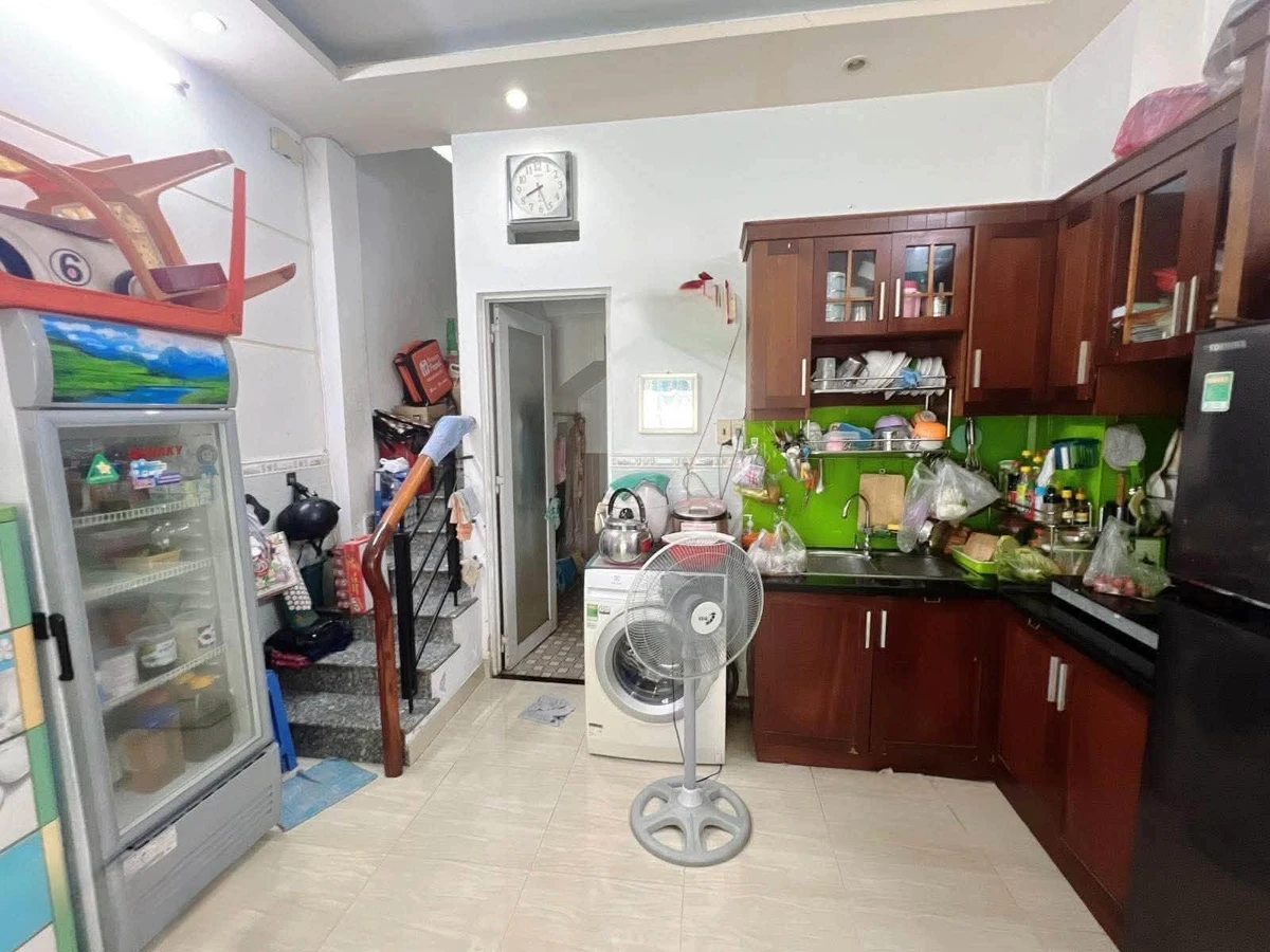 Bán nhà 3 tầng 66m² giáp Phạm Văn Đồng 5.5 tỉ - Ảnh thu nhỏ 2