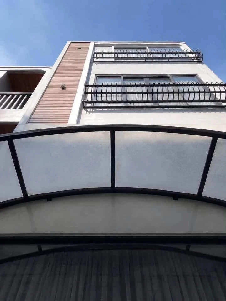 Bán nhà 4 tầng 50m2 gần BV C, Quận 5 - Ảnh 1