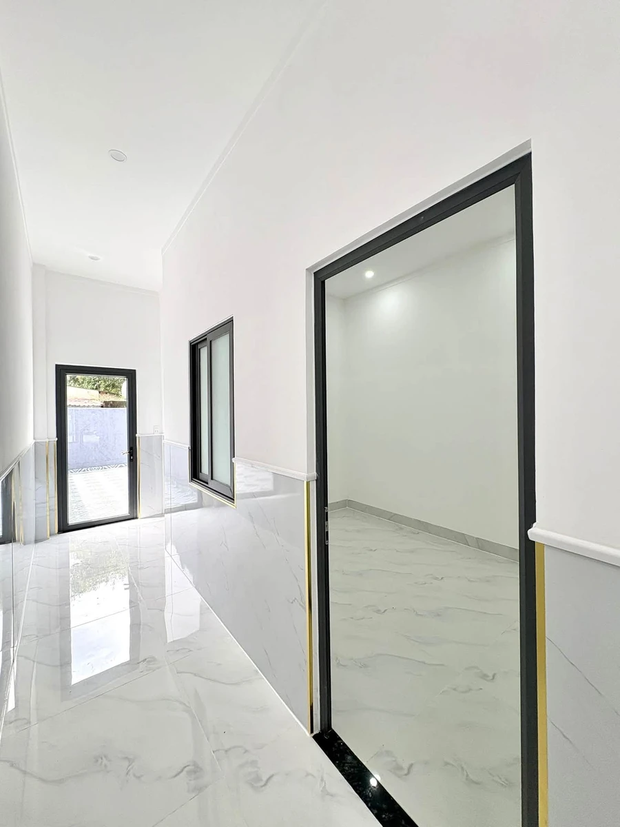 Bán nhà lầu hơn 112m2, 3 phòng ngủ gần chợ Thạnh Phú, Tân Triều, Đồng Nai - Ảnh thu nhỏ 5
