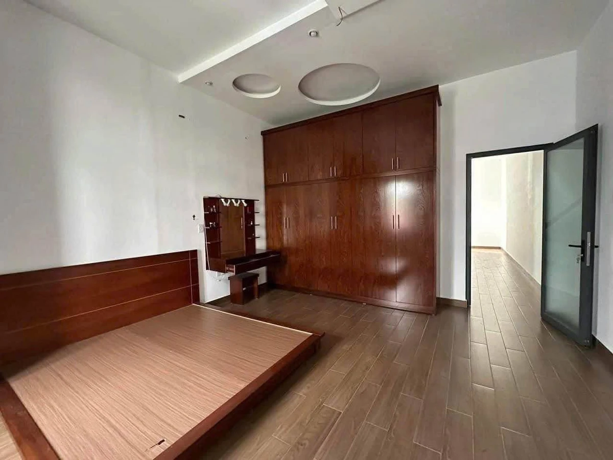 Bán nhà mê hẻm 75m² 3PN, 102 Nguyễn Tất Thành, Bình Tân - Ảnh thu nhỏ 2