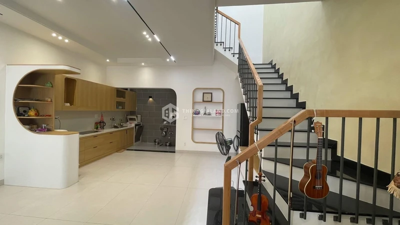 Nhà hẻm ô tô Võ Văn Dũng 90m² 3 tầng 5.2 tỷ Quận 1 nhuom